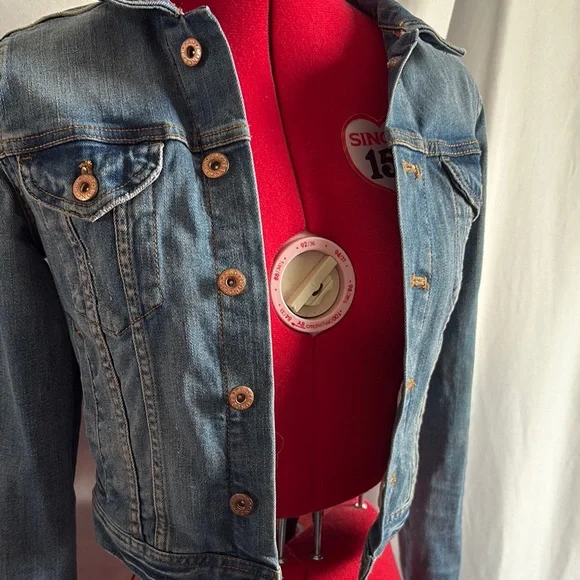 Divided Blue Jean Jacket - Picture 2 of 7